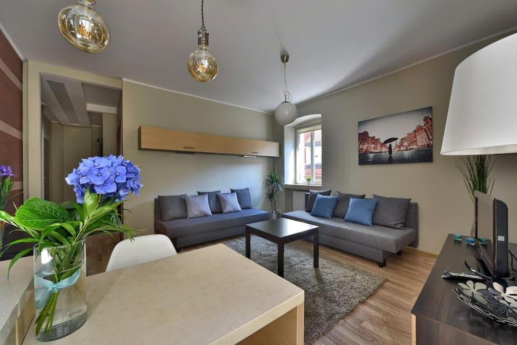 Argentis Wiezienna Apartment Вроцлав Екстериор снимка