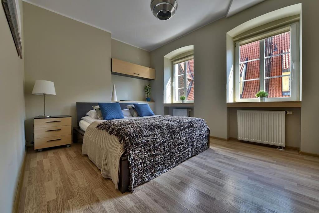 Argentis Wiezienna Apartment Вроцлав Екстериор снимка