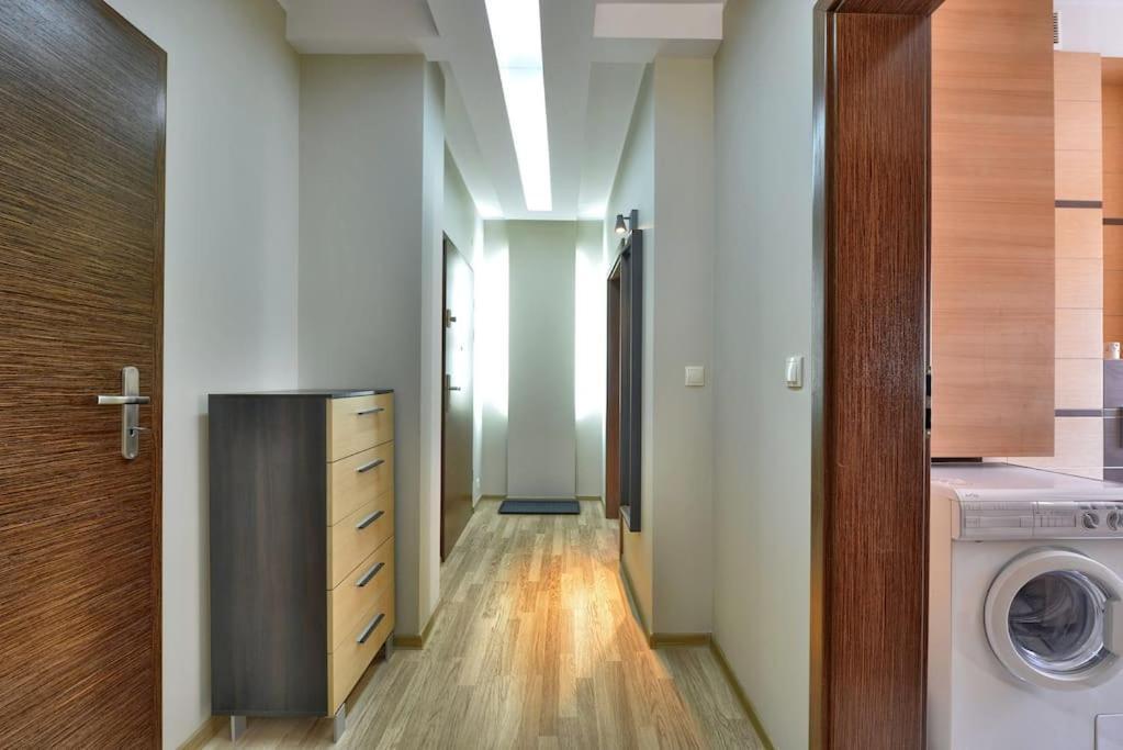 Argentis Wiezienna Apartment Вроцлав Екстериор снимка